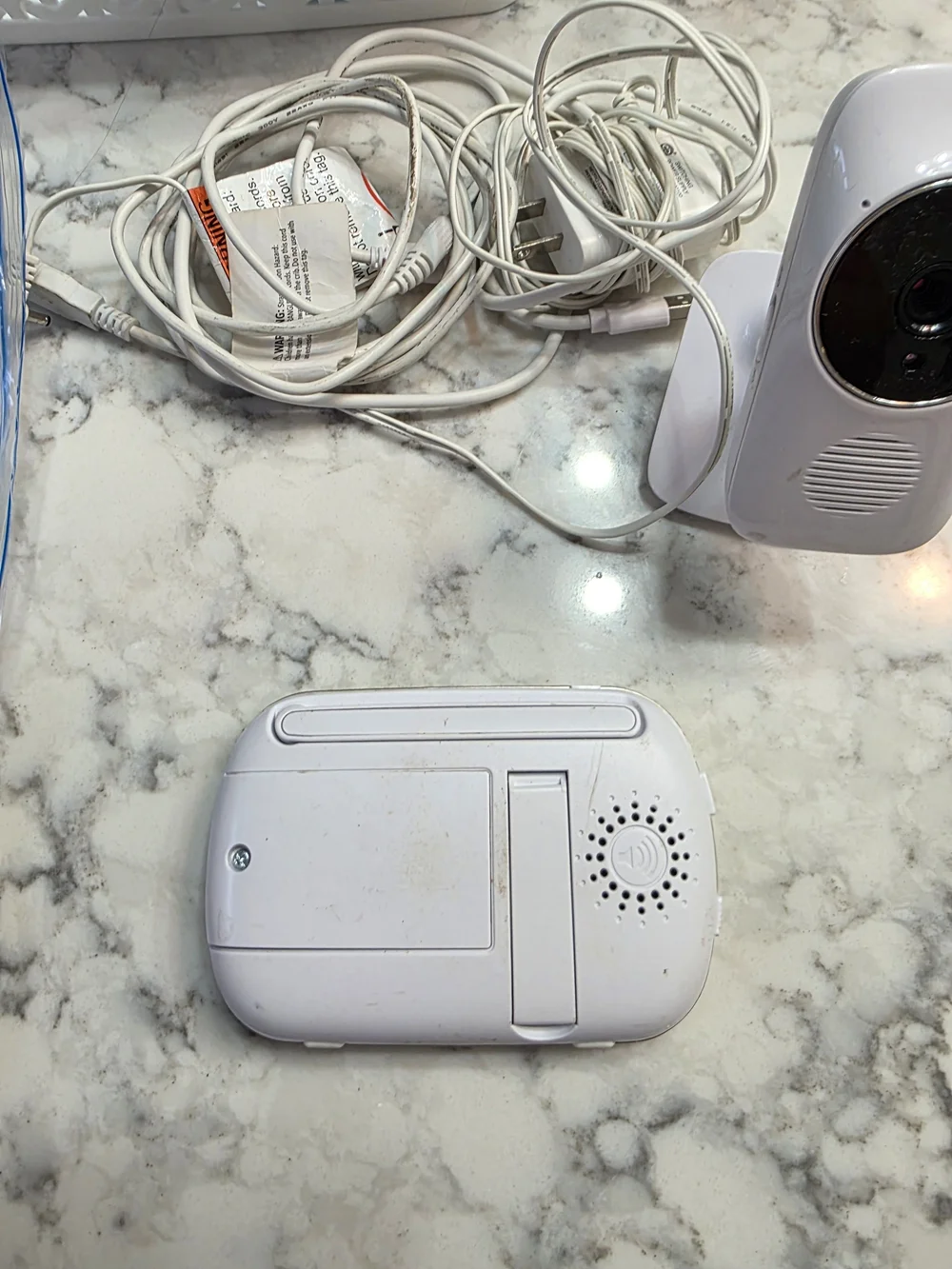 Motorola MBP668CONNECT Baby Monitor with Camera and Parent Unit